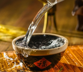 黑龙江东北白酒厂告诉你白酒是什么组成的？